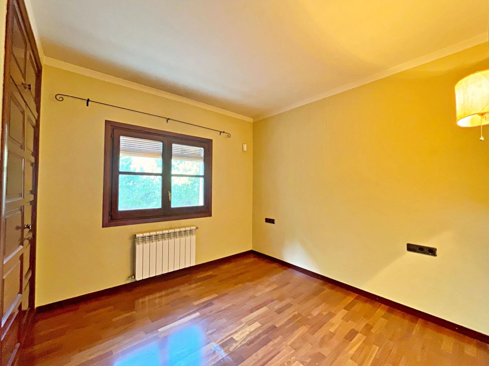 4 bedroom Villa for sale in Tortosa - € 330,000 (Ref: 9497137)