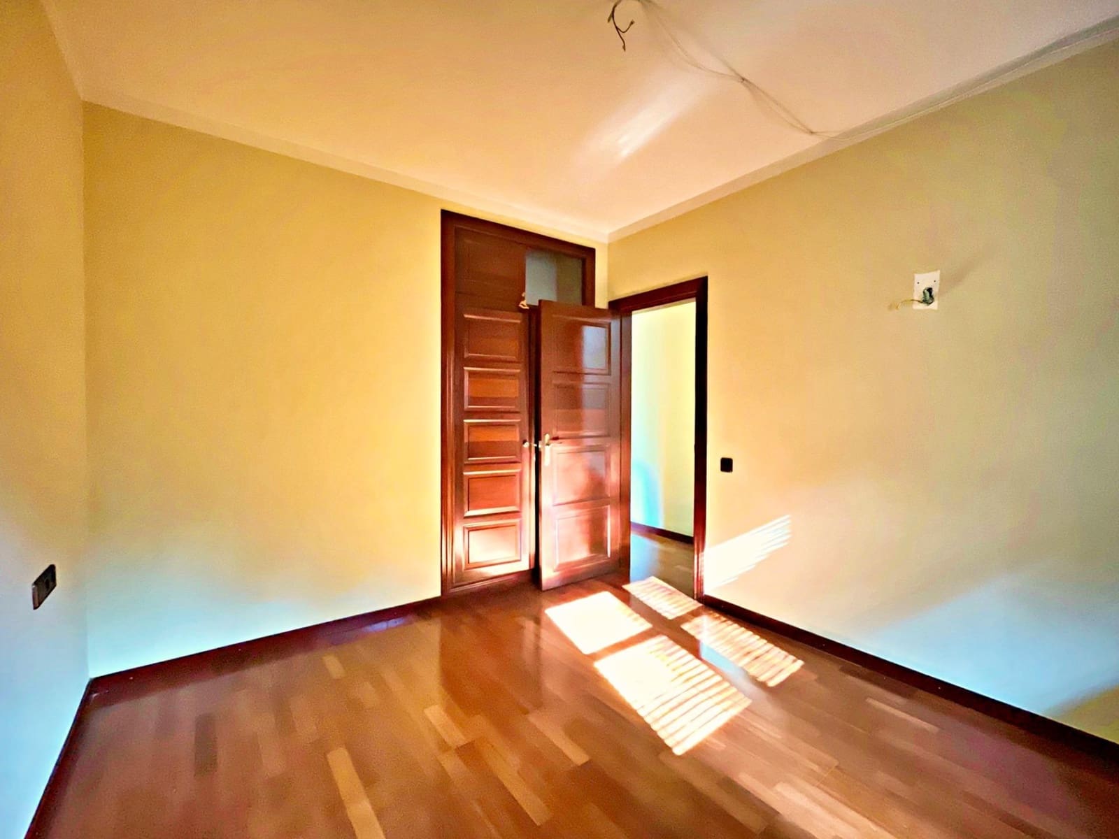 4 bedroom Villa for sale in Tortosa - € 330,000 (Ref: 9497137)