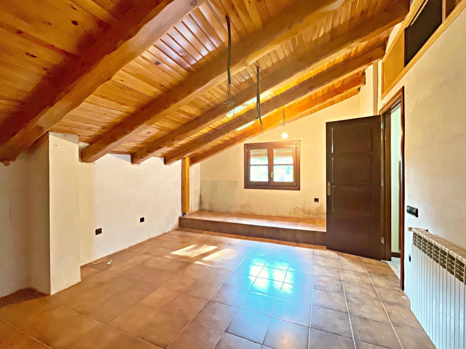 4 bedroom Villa for sale in Tortosa - € 330,000 (Ref: 9497137)