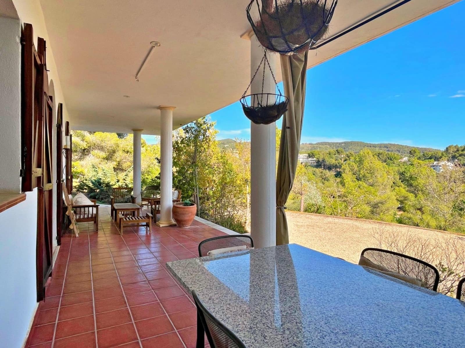 4 bedroom Villa for sale in Tortosa - € 330,000 (Ref: 9497137)