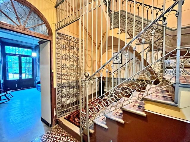 7 sypialnia Dom na sprzedaż w Sant Carles de la Ràpita z garażem - 595 000 € (Ref: 9497139)