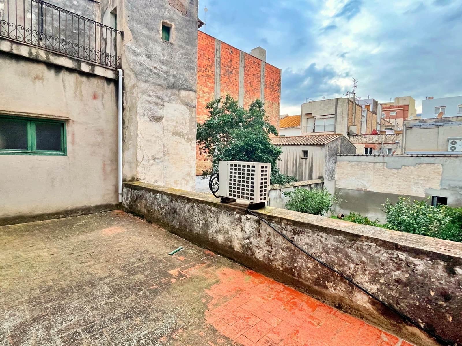 7 sypialnia Dom na sprzedaż w Sant Carles de la Rapita z garażem - 595 000 € (Ref: 9497139)