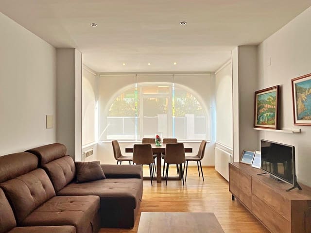 Chalet de 3 habitaciones en Amposta en venta con piscina - 350.000 € (Ref: 9516012)