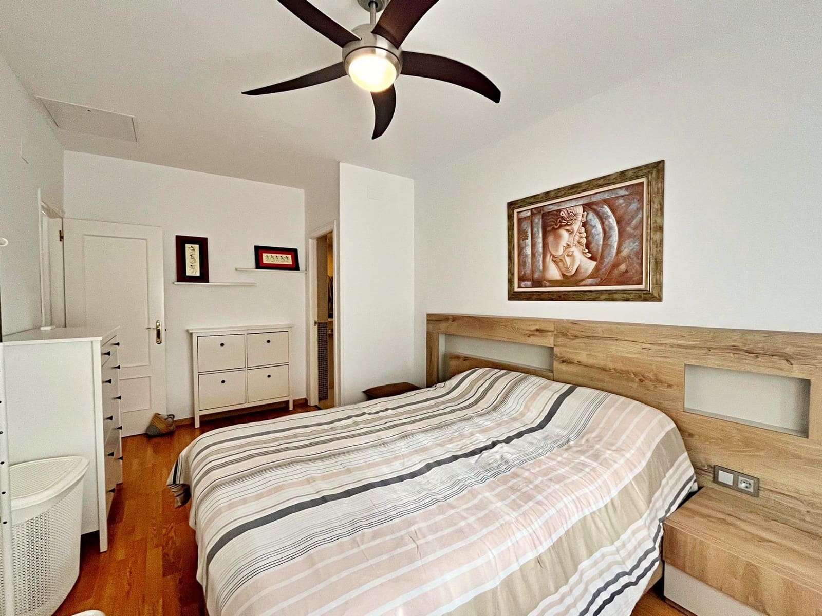 Chalet de 3 habitaciones en Amposta en venta con piscina - 350.000 € (Ref: 9516012)