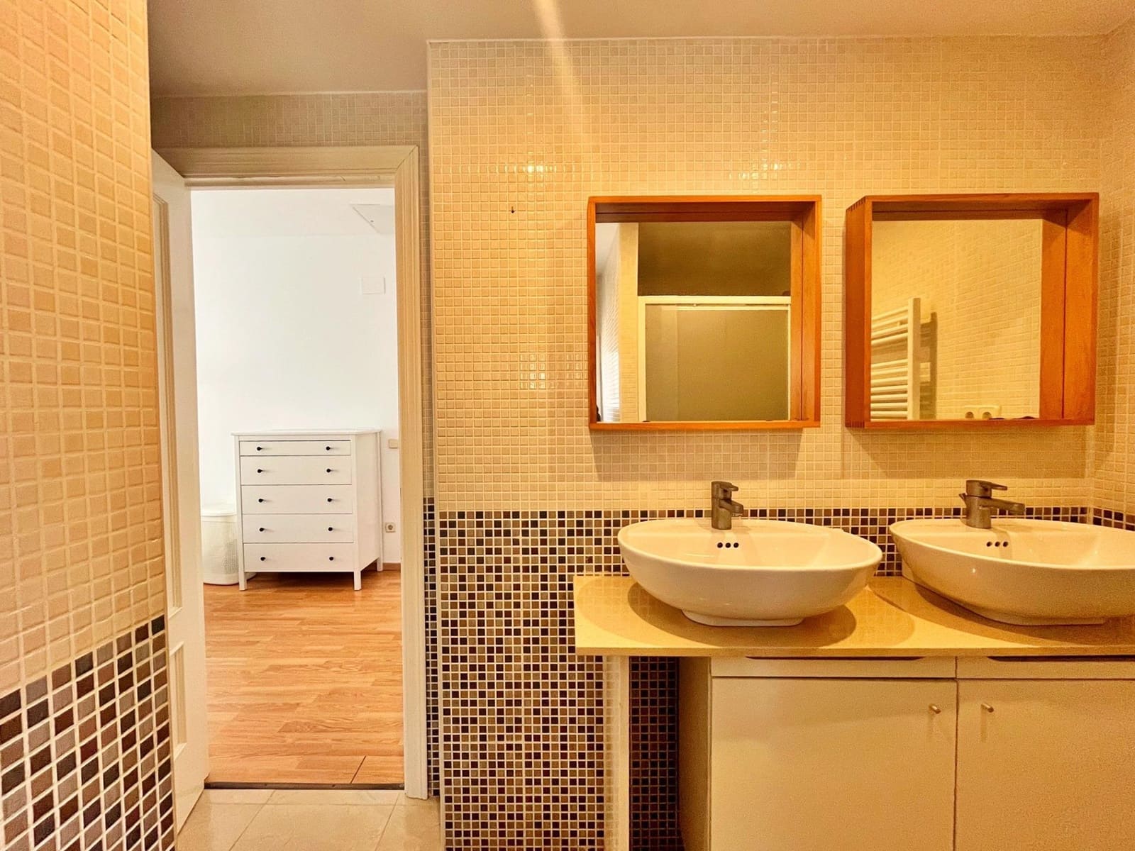 Chalet de 3 habitaciones en Amposta en venta con piscina - 350.000 € (Ref: 9516012)