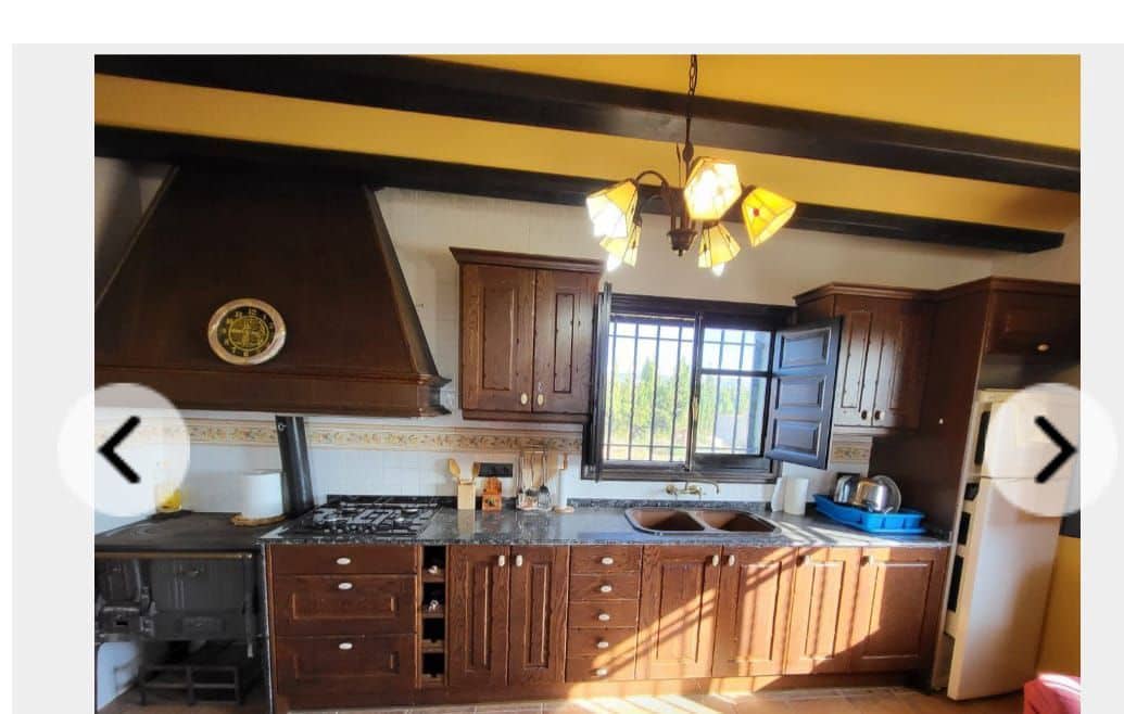 6 bedroom Villa for sale in Camarles - € 630,000 (Ref: 9533648)