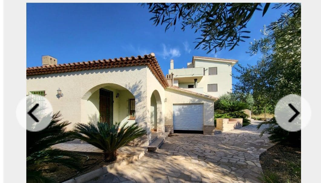 6 bedroom Villa for sale in Camarles - € 630,000 (Ref: 9533648)