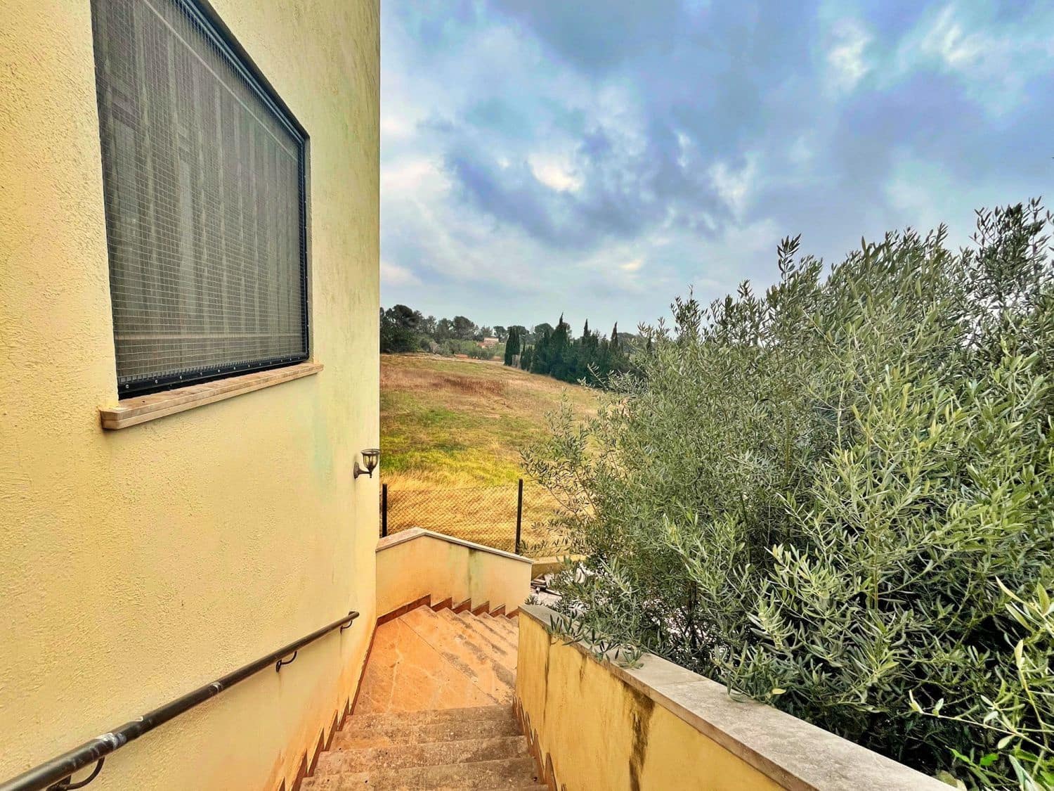 6 bedroom Villa for sale in Camarles - € 630,000 (Ref: 9533648)