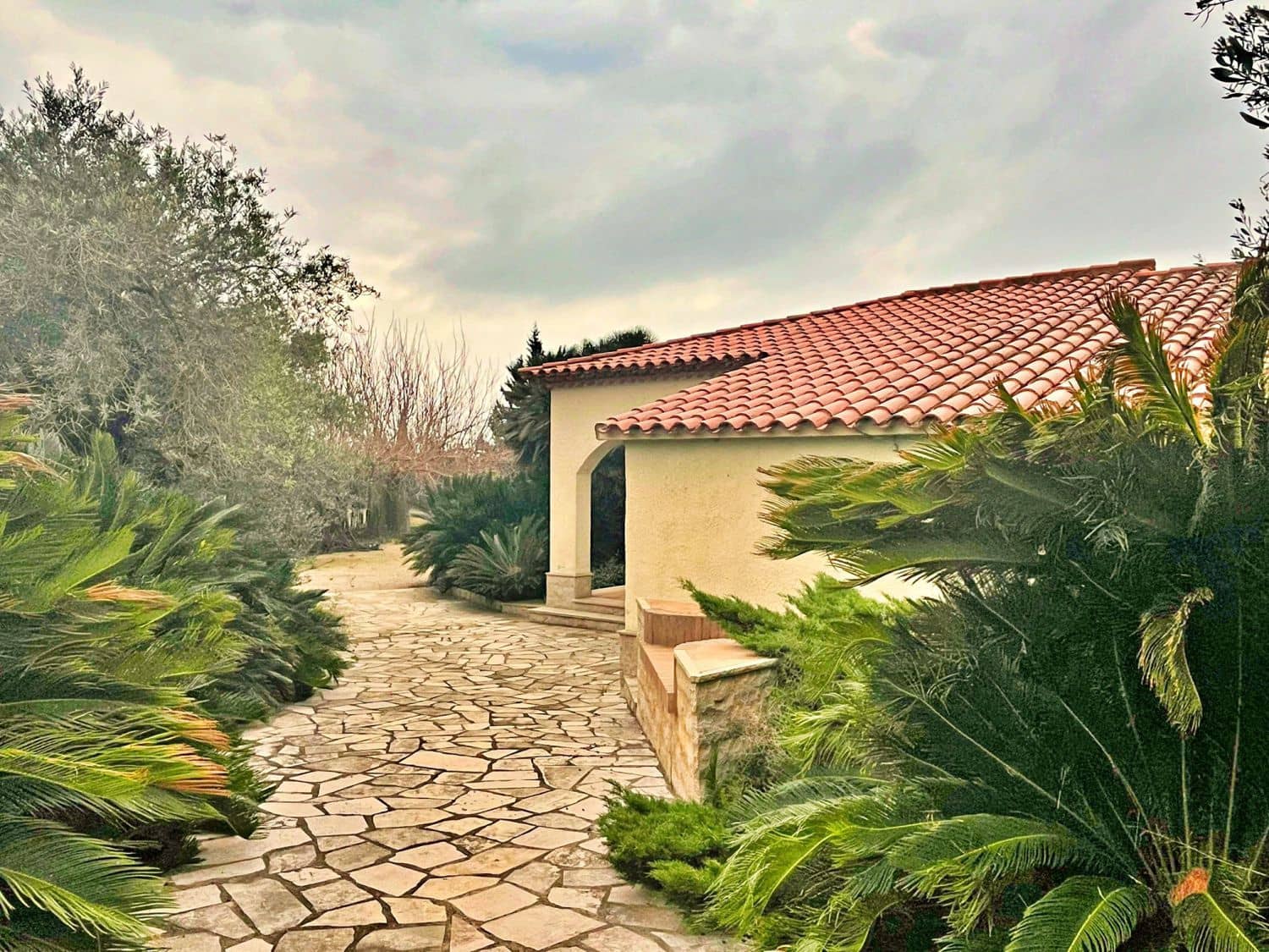 6 bedroom Villa for sale in Camarles - € 630,000 (Ref: 9533648)