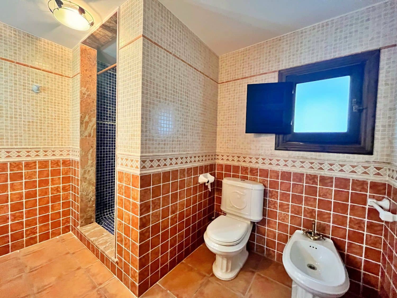 6 bedroom Villa for sale in Camarles - € 630,000 (Ref: 9533648)