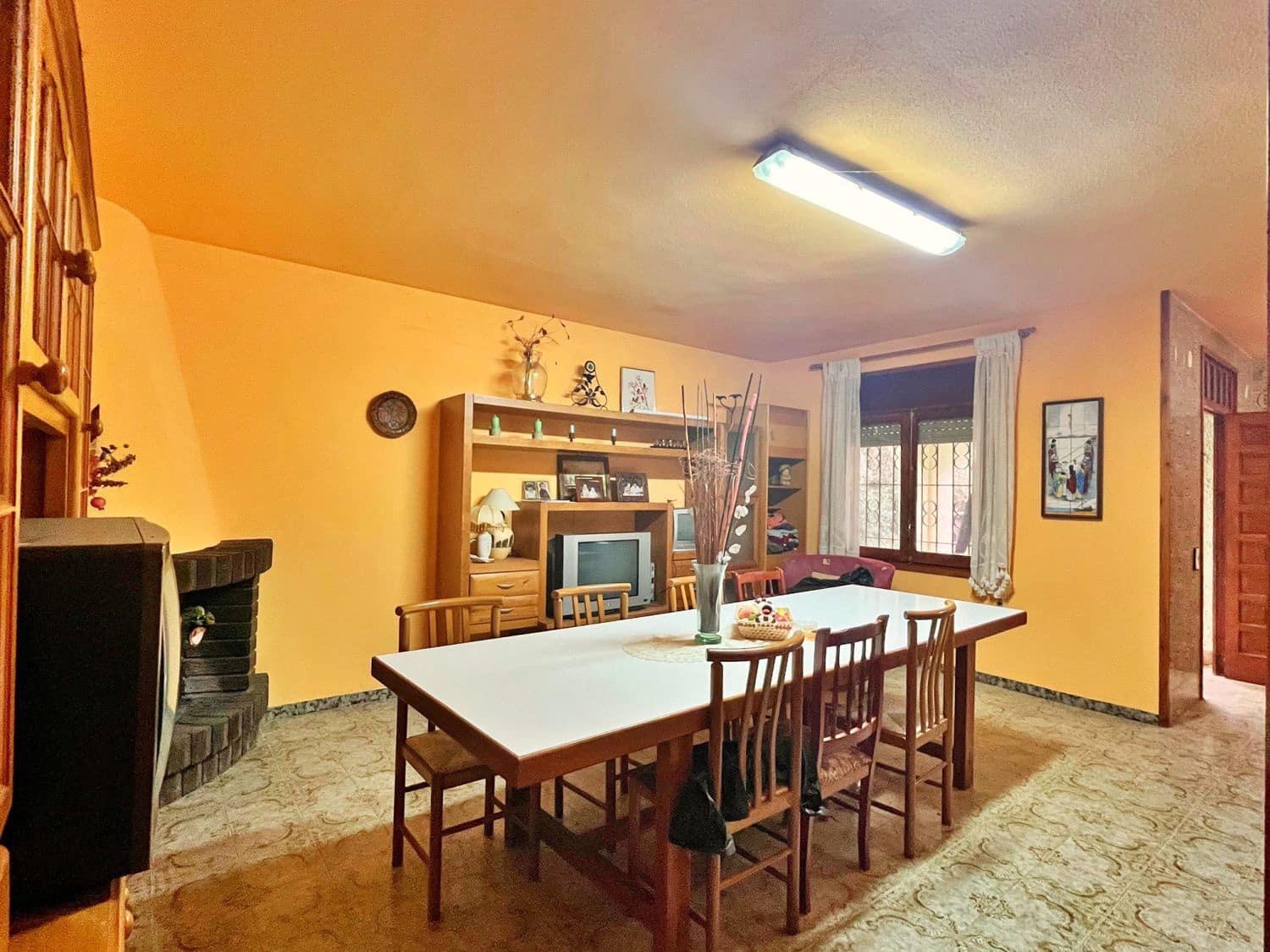 6 bedroom Villa for sale in Camarles - € 630,000 (Ref: 9533648)