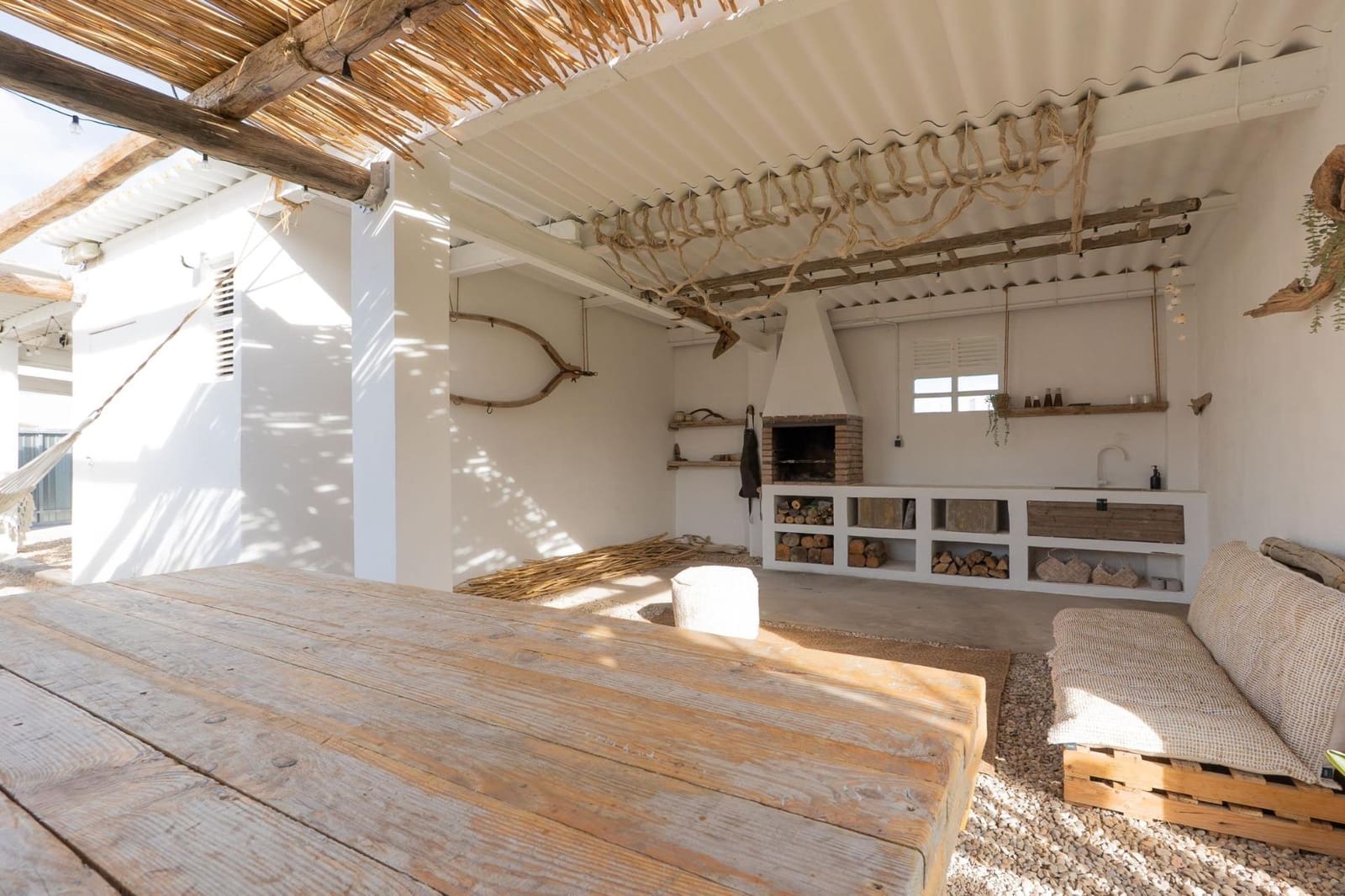 4 bedroom Villa for sale in Sant Jaume d'Enveja - € 298,000 (Ref: 9611468)