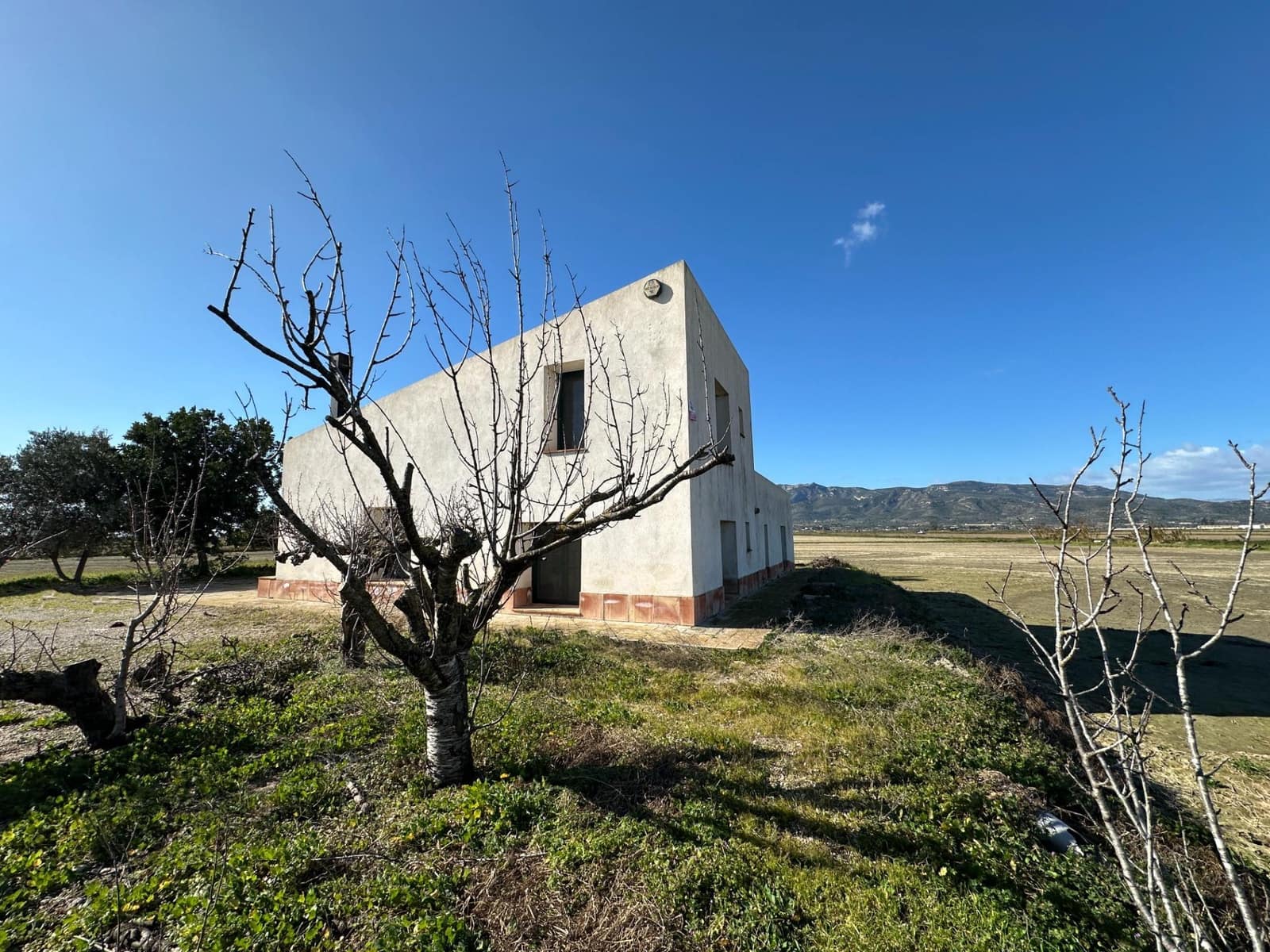 2 soveværelse Finca/Landehus til salg i Sant Carles de la Rapita - € 215.000 (Ref: 9619157)