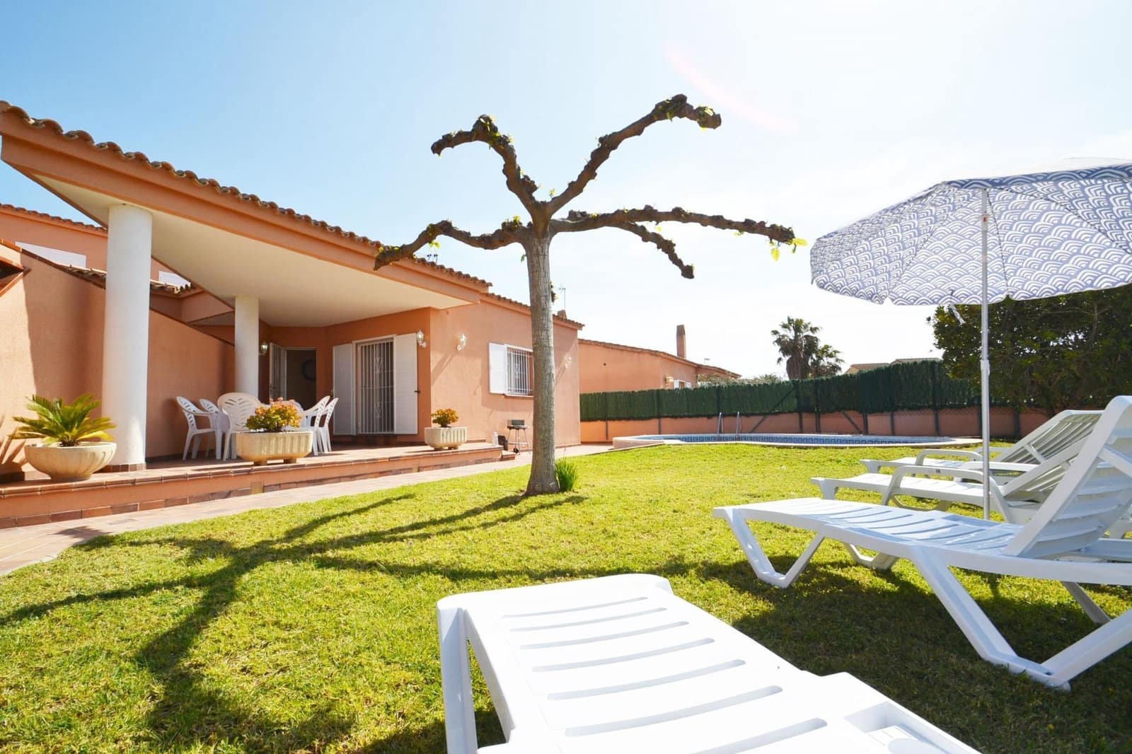 3 camera da letto Villa in vendita in Deltebre con piscina - 285.000 € (Rif: 9659351)