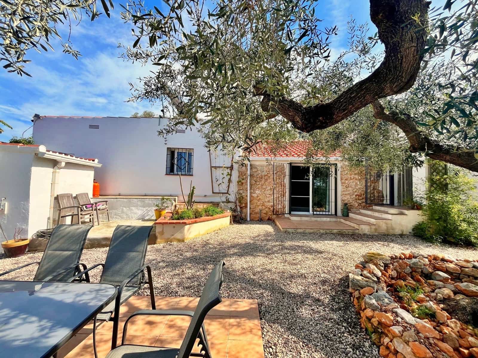 3 bedroom Villa for sale in Freginals - € 186,000 (Ref: 9698788)