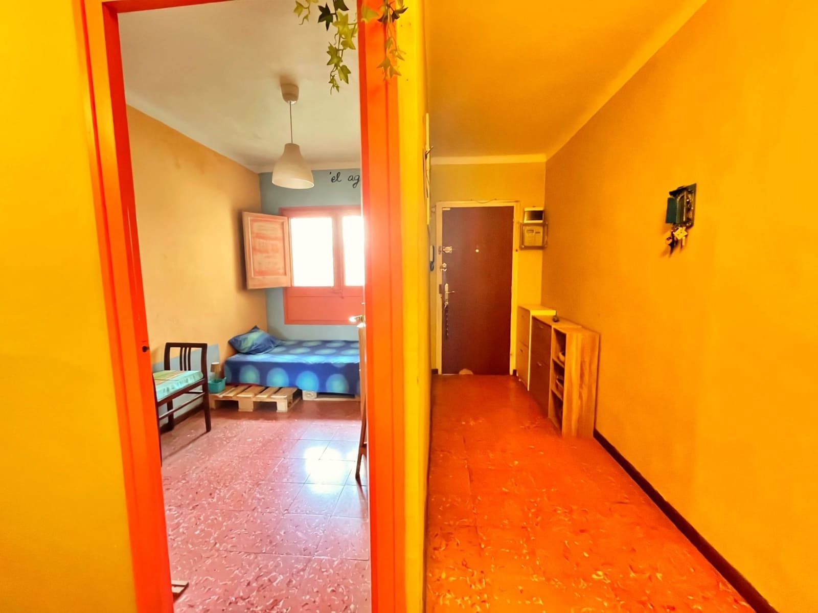 4 bedroom Flat for sale in Tortosa - € 65,000 (Ref: 9711914)