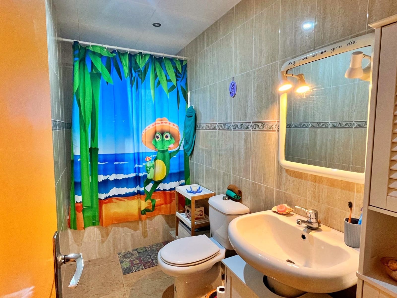 4 bedroom Flat for sale in Tortosa - € 65,000 (Ref: 9711914)