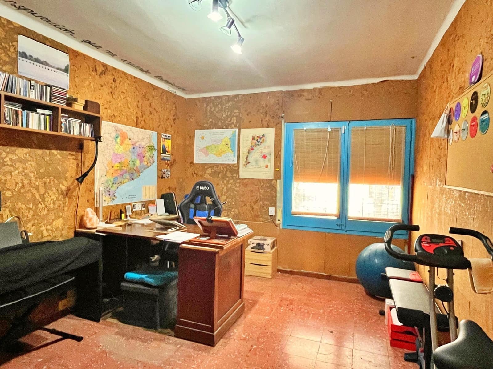 4 bedroom Flat for sale in Tortosa - € 65,000 (Ref: 9711914)