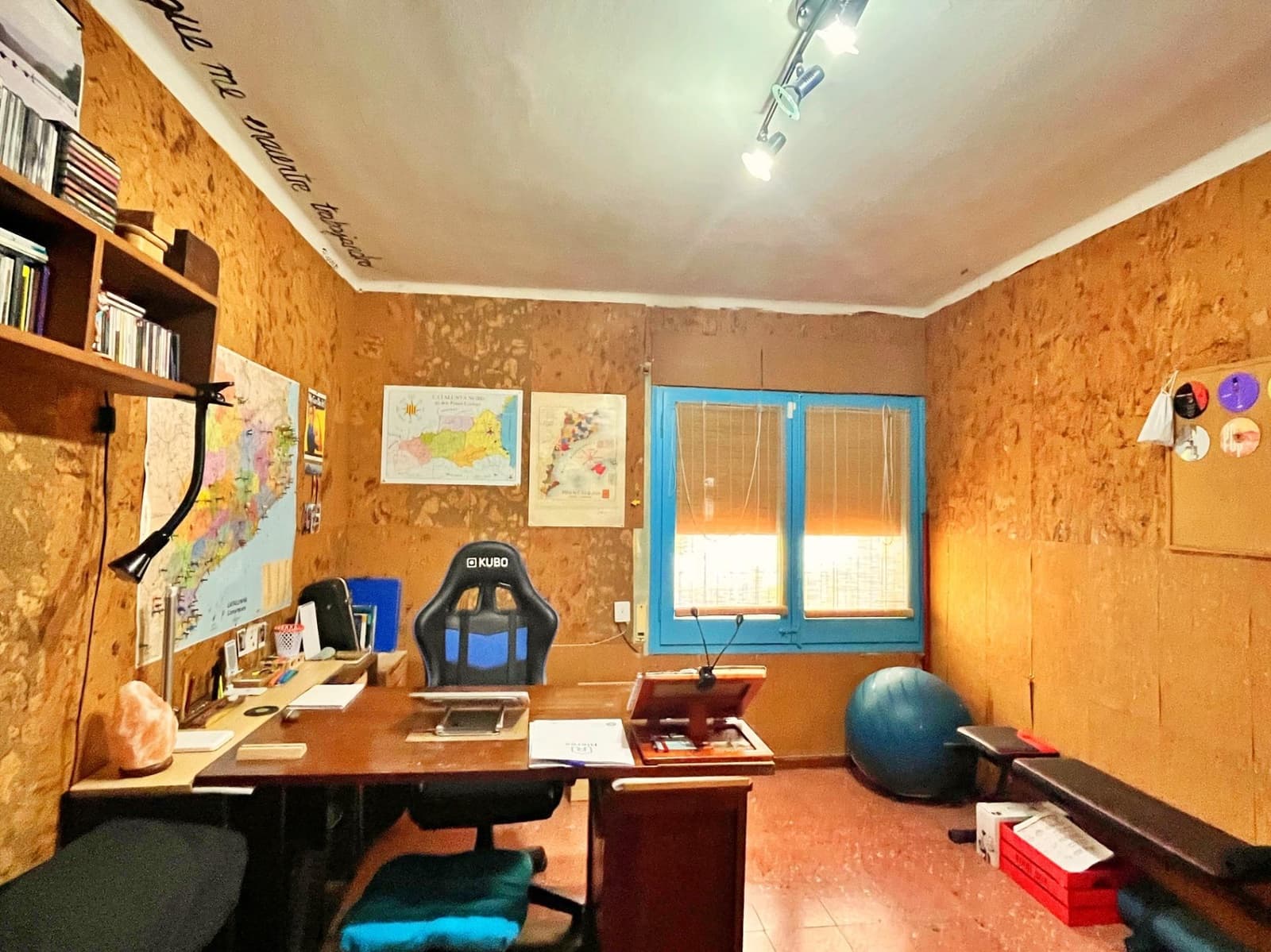 4 bedroom Flat for sale in Tortosa - € 65,000 (Ref: 9711914)