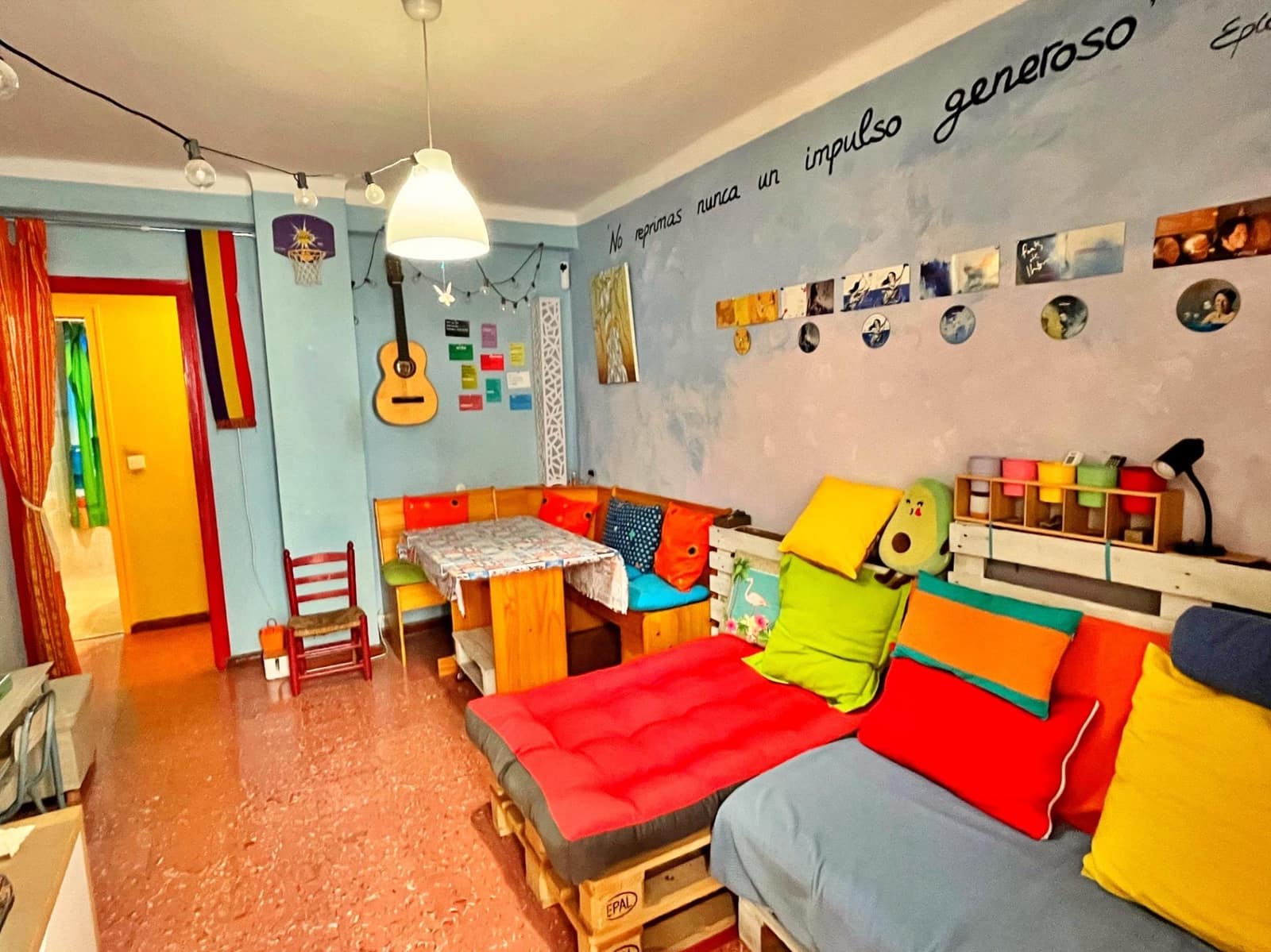 4 bedroom Flat for sale in Tortosa - € 65,000 (Ref: 9711914)