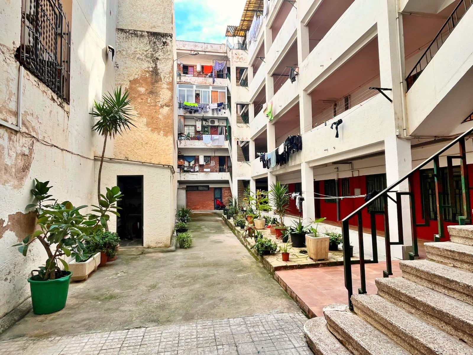 4 bedroom Flat for sale in Tortosa - € 65,000 (Ref: 9711914)