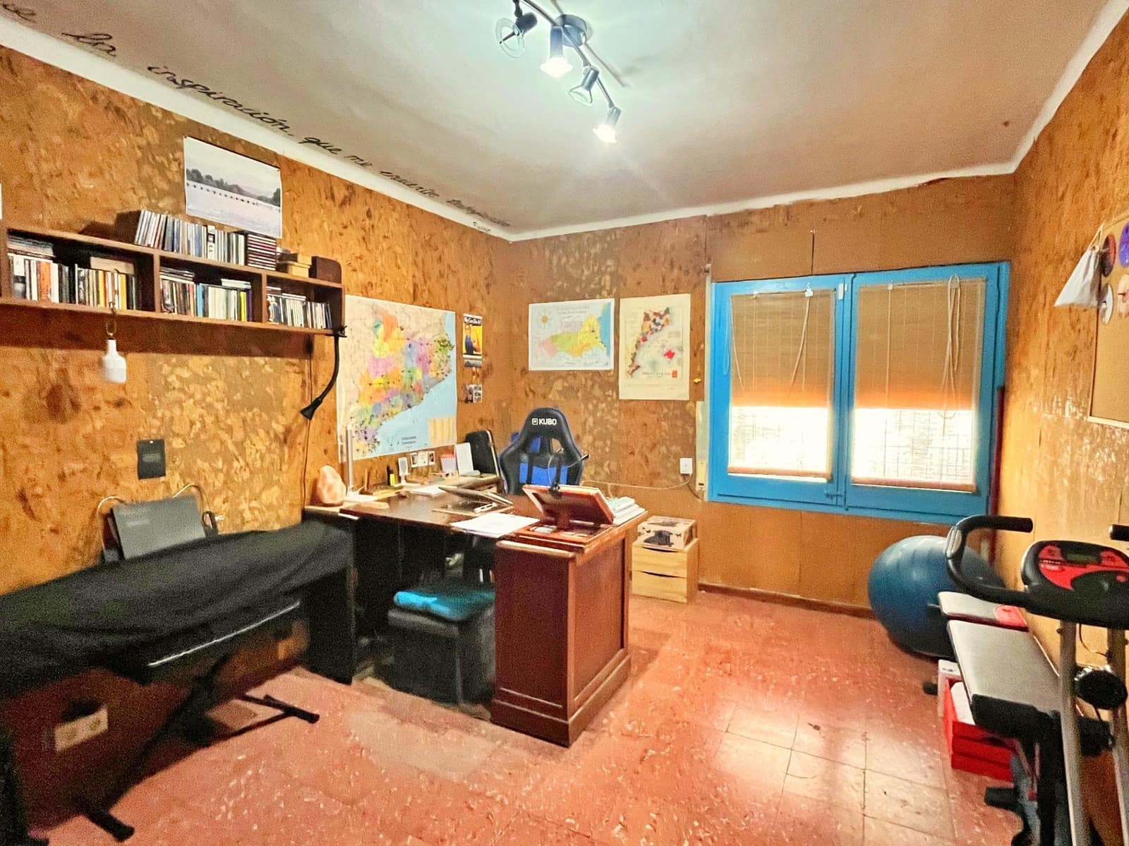 4 bedroom Flat for sale in Tortosa - € 65,000 (Ref: 9711914)