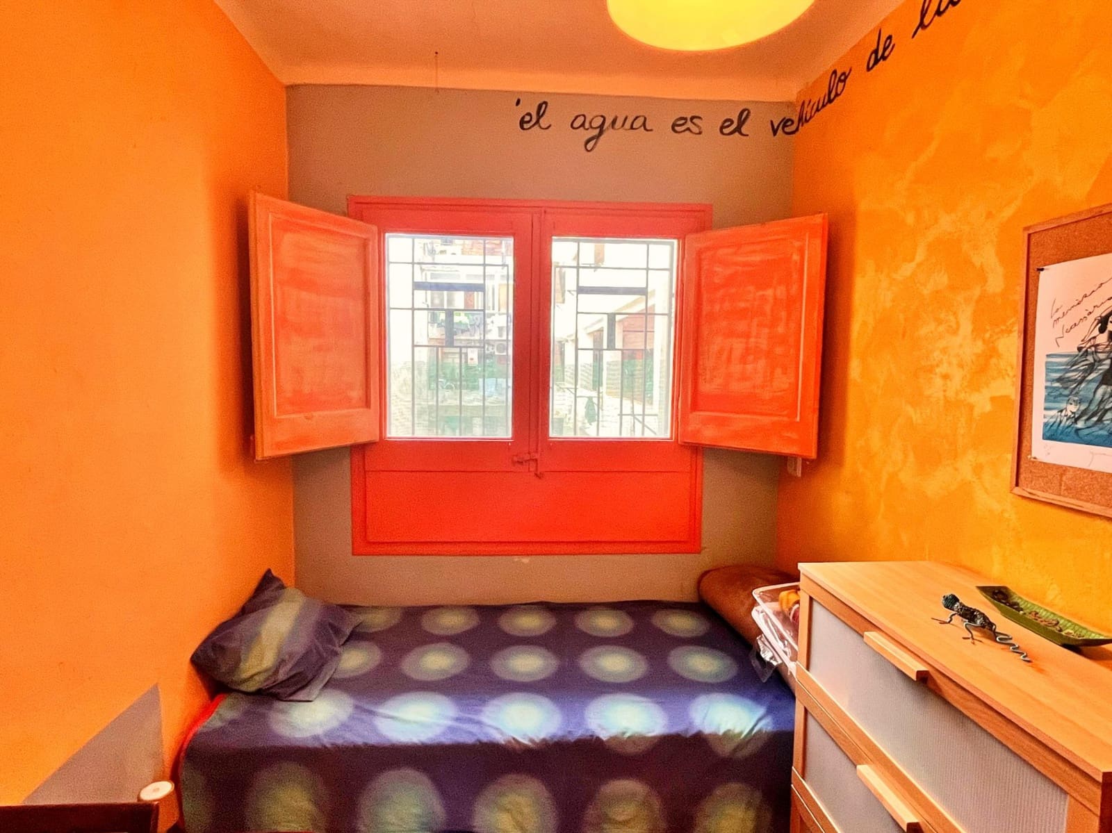 4 bedroom Flat for sale in Tortosa - € 65,000 (Ref: 9711914)