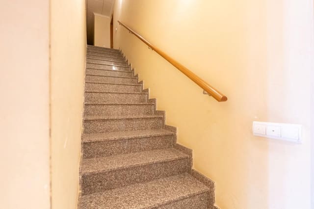 2 soveværelse Lejlighed til salg i L'Aldea med swimmingpool - € 85.000 (Ref: 9711915)