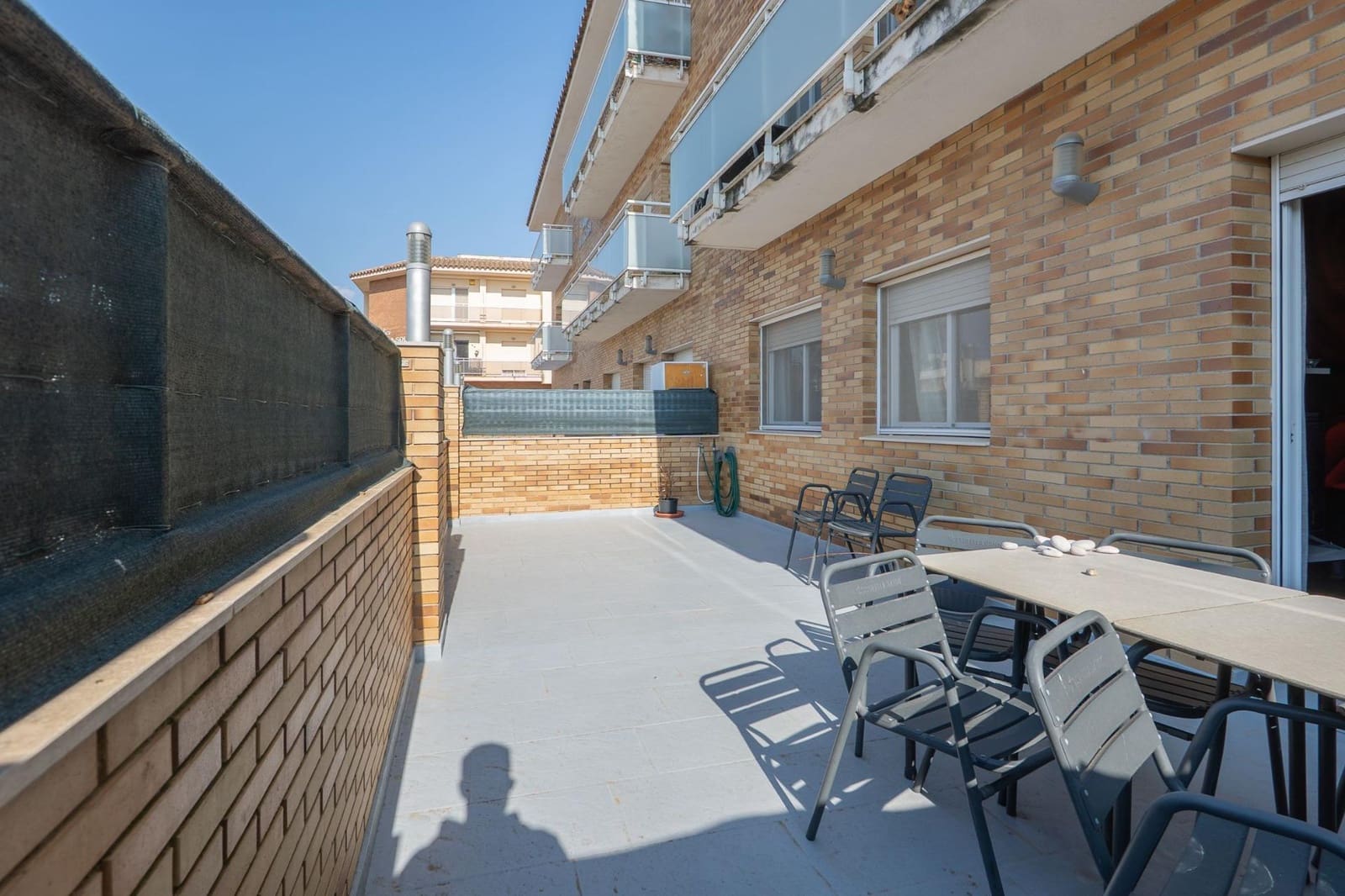 2 soveværelse Lejlighed til salg i L'Aldea med swimmingpool - € 85.000 (Ref: 9711915)