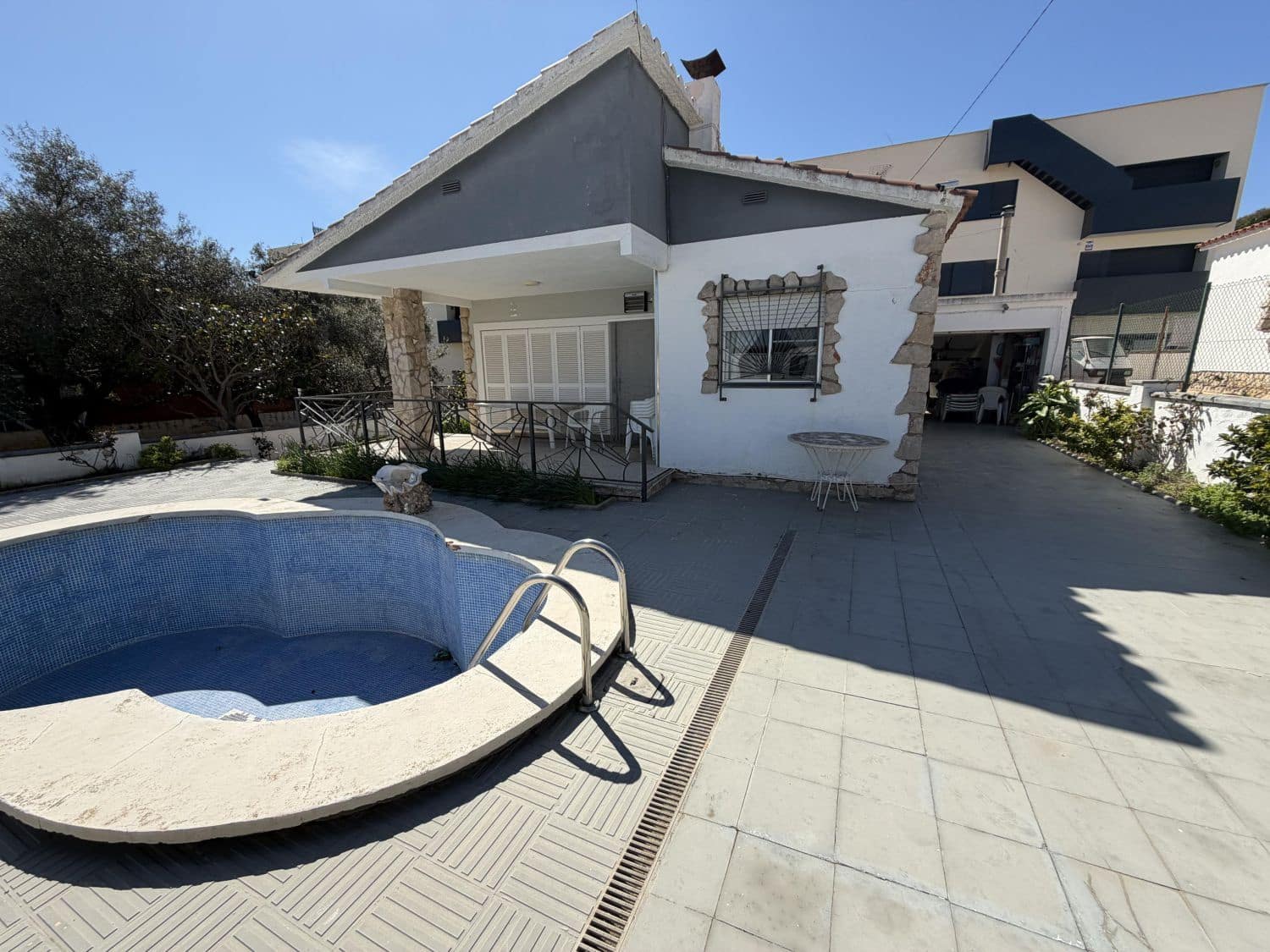 4 bedroom Villa for sale in Alcanar with pool garage - € 372,500 (Ref: 9711917)