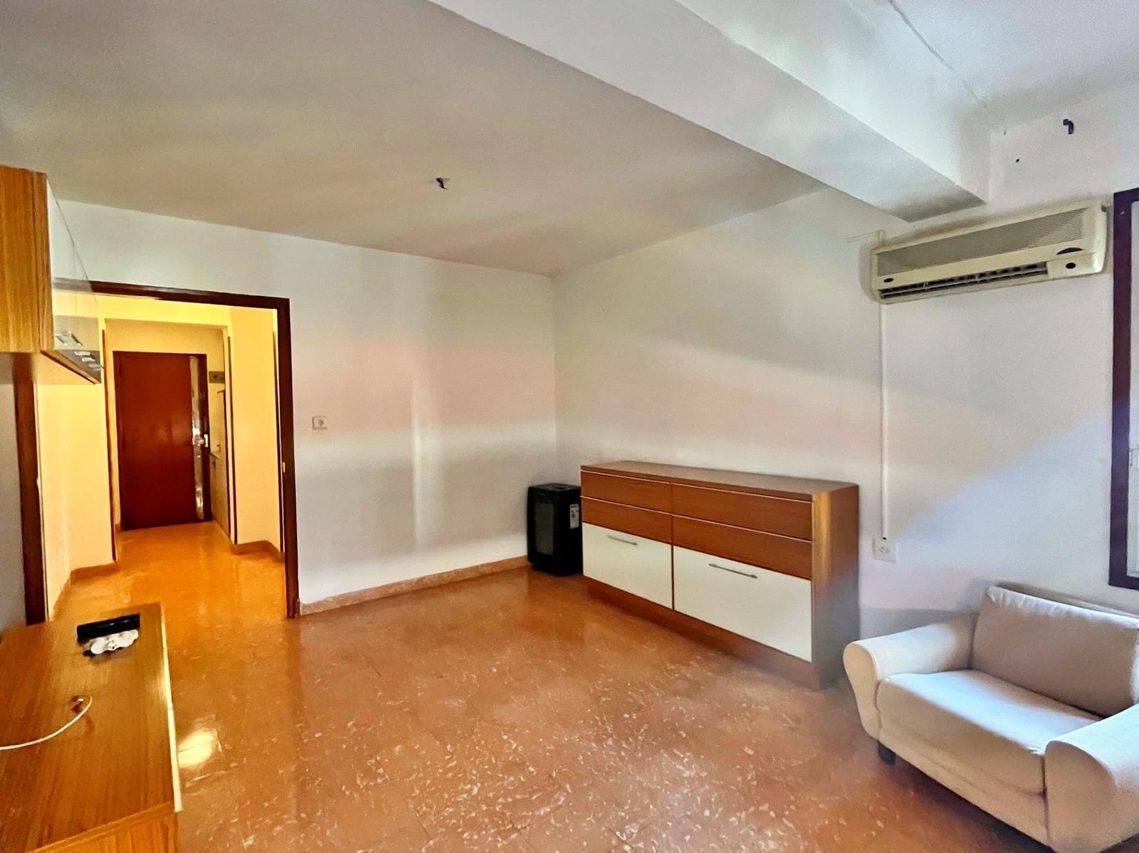 3 bedroom Flat for sale in Tortosa - € 105,000 (Ref: 9714868)