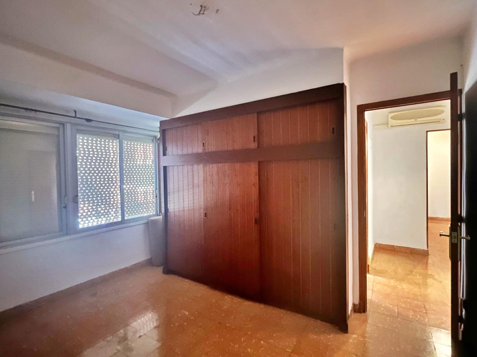 3 bedroom Flat for sale in Tortosa - € 105,000 (Ref: 9714868)