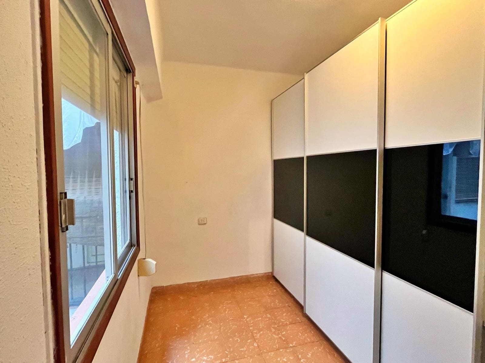 3 bedroom Flat for sale in Tortosa - € 105,000 (Ref: 9714868)