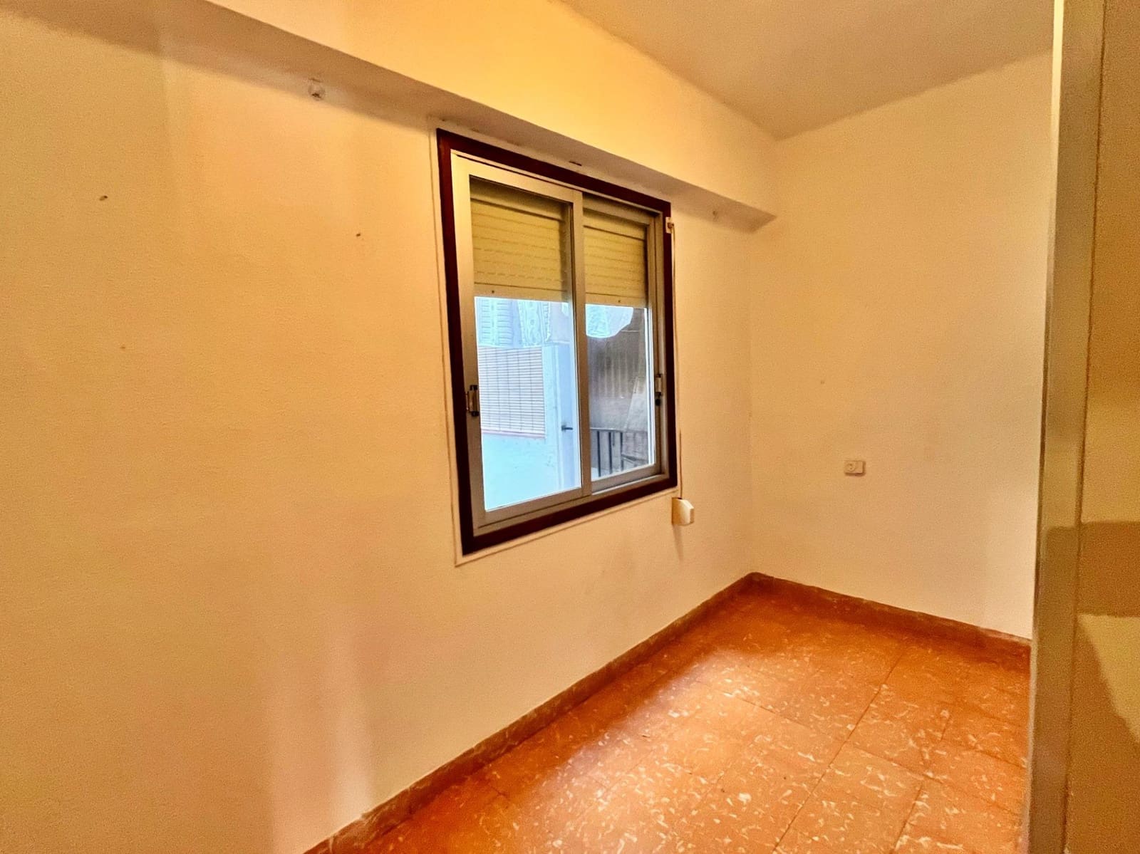 3 bedroom Flat for sale in Tortosa - € 105,000 (Ref: 9714868)