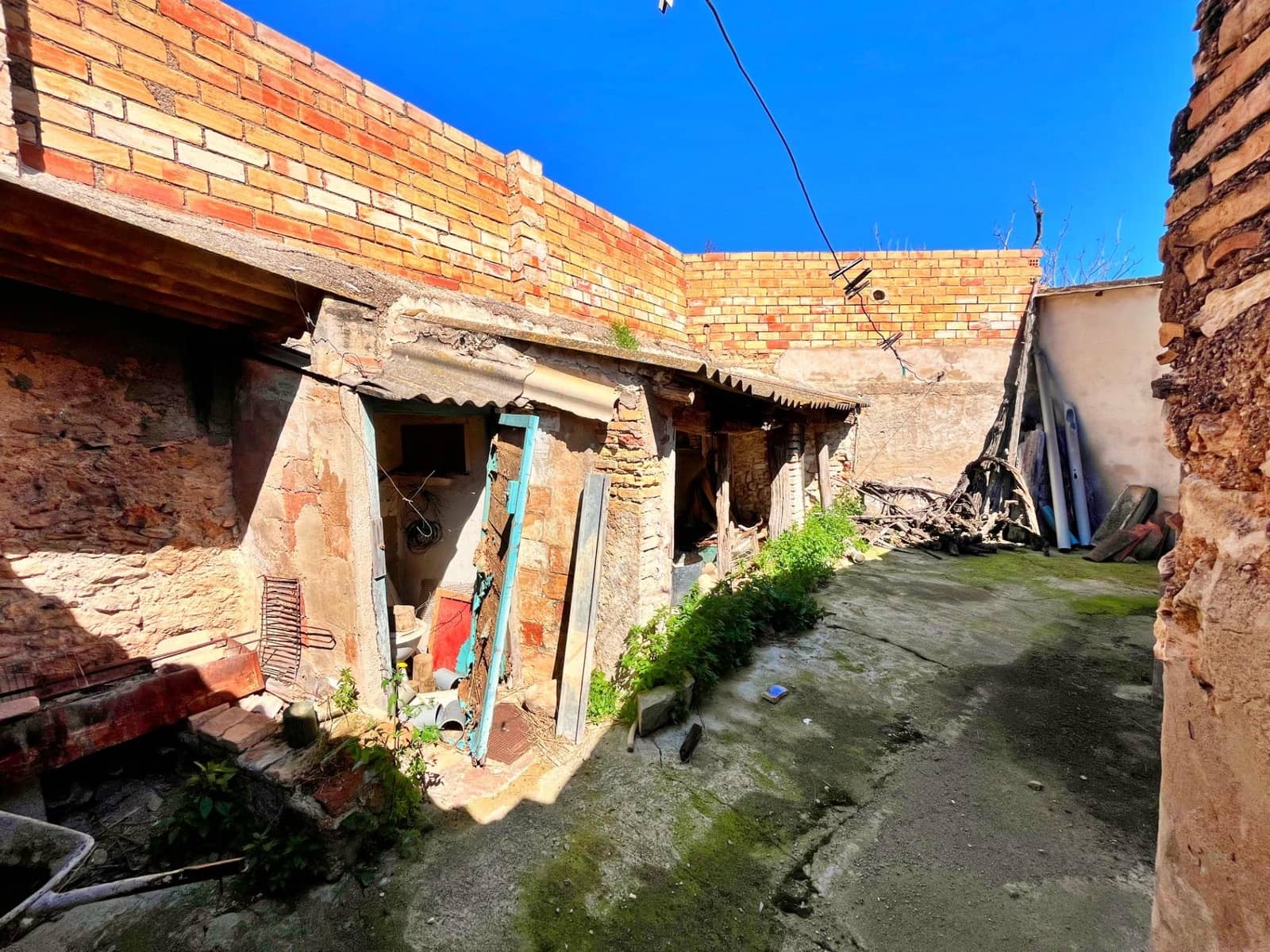 4 soveværelse Villa til salg i Roquetes - € 98.000 (Ref: 9751933)