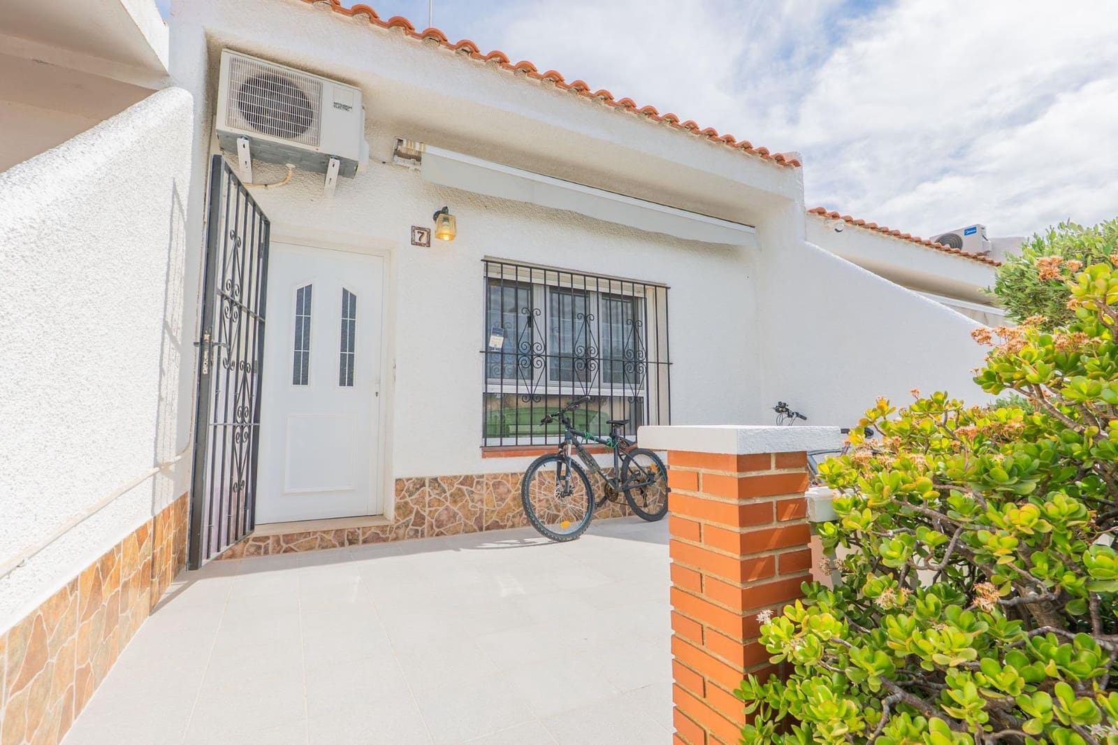 3 soverom Villa til salgs i Deltebre med svømmebasseng - € 199 000 (Ref: 9758904)