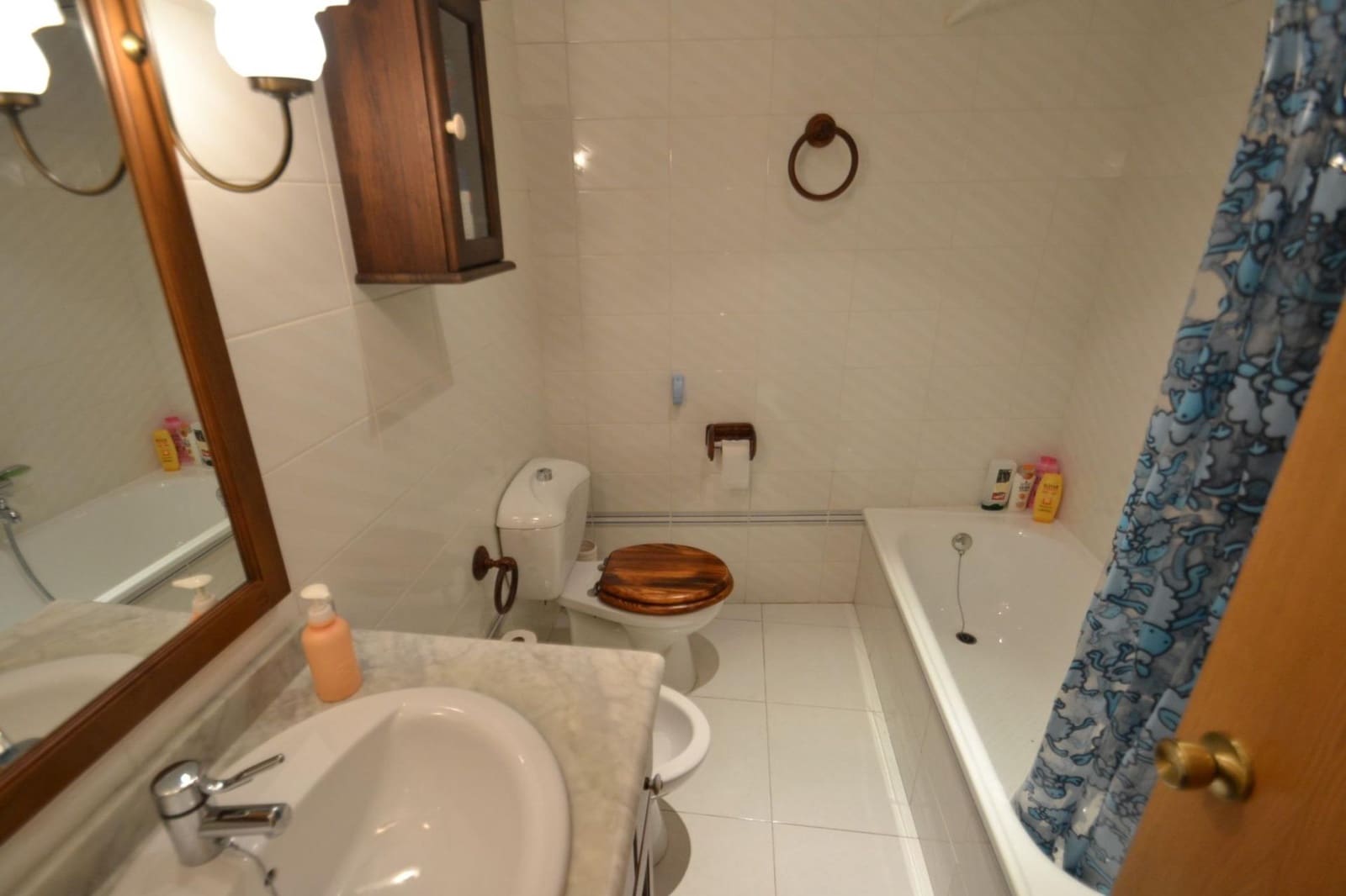 Piso de 4 habitaciones en Deltebre en venta - 116.000 € (Ref: 9770596)