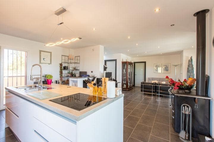 2 soveværelse Villa til salg i L'Ampolla med swimmingpool - € 685.000 (Ref: 9770599)