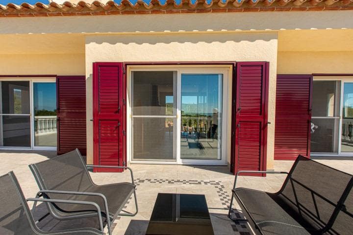 2 soveværelse Villa til salg i L'Ampolla med swimmingpool - € 685.000 (Ref: 9770599)