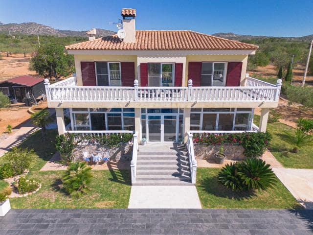 2 soveværelse Villa til salg i L'Ampolla med swimmingpool - € 685.000 (Ref: 9770599)