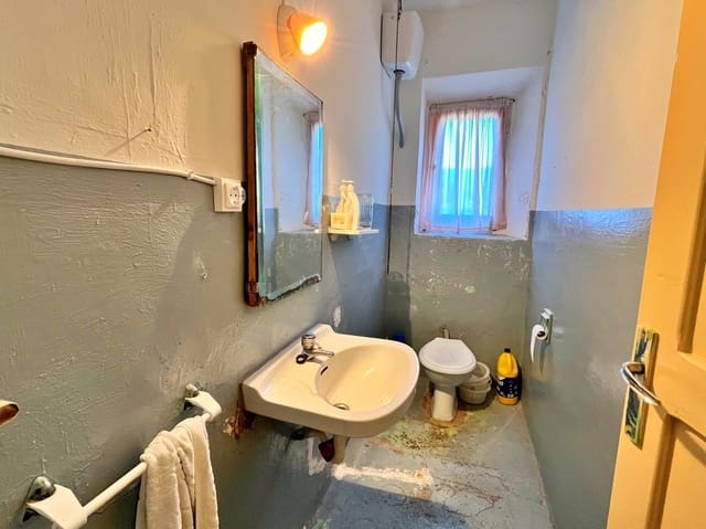 3 sypialnia Dom na sprzedaż w Alfara de Carles - 79 000 € (Ref: 9772996)