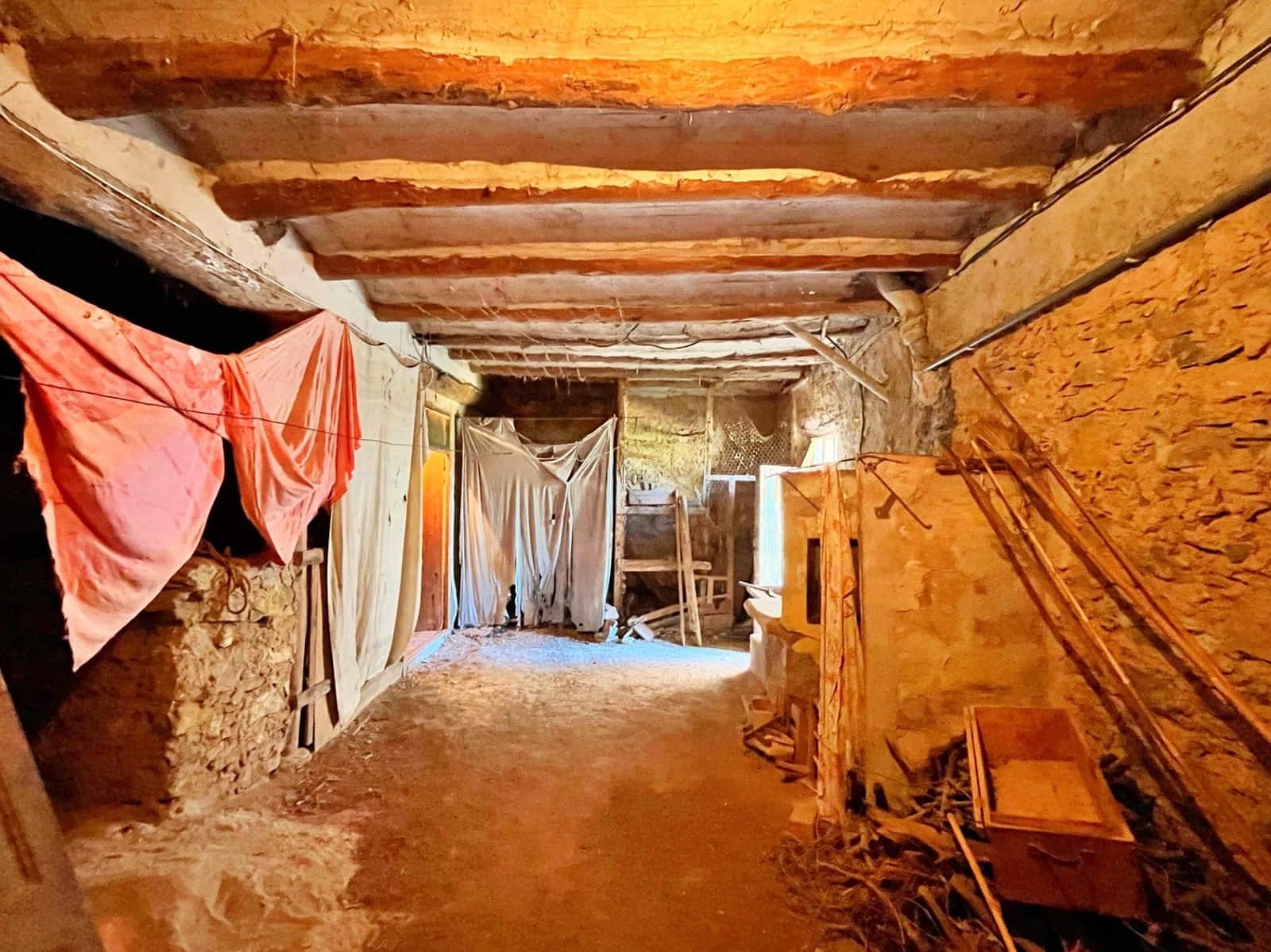 3 sypialnia Dom na sprzedaż w Alfara de Carles - 79 000 € (Ref: 9772996)