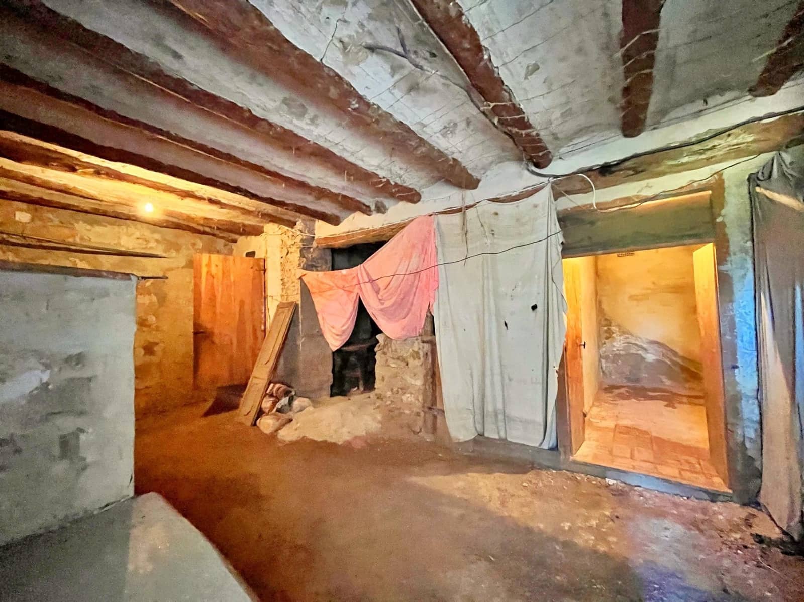 3 sypialnia Dom na sprzedaż w Alfara de Carles - 79 000 € (Ref: 9772996)