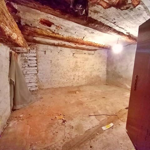 3 soveværelse Byhus til salg i Tivenys - € 23.000 (Ref: 9820442)