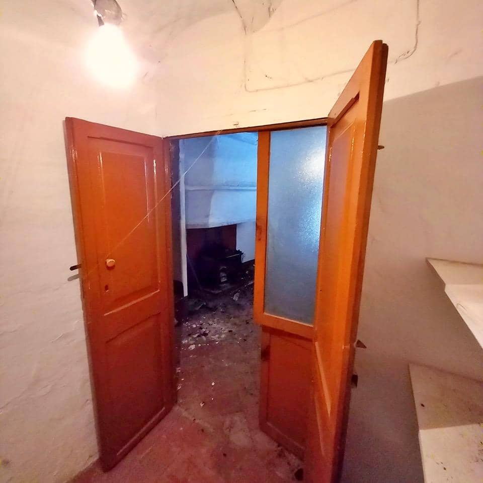 3 soveværelse Byhus til salg i Tivenys - € 23.000 (Ref: 9820442)