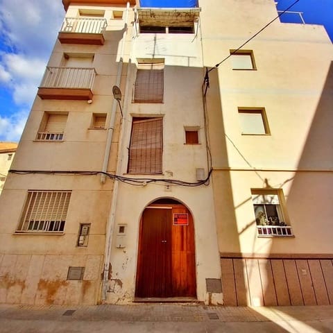 3 soveværelse Byhus til salg i Tivenys - € 23.000 (Ref: 9820442)