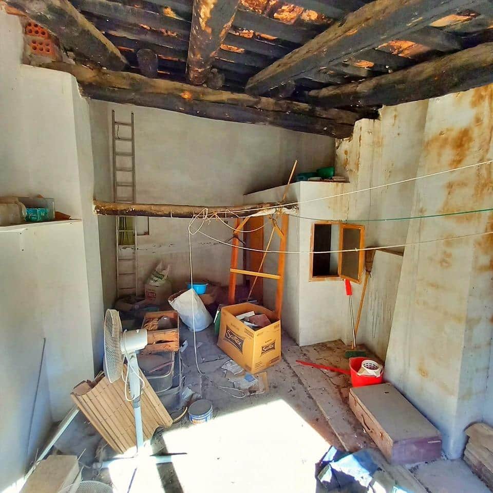 3 soveværelse Byhus til salg i Tivenys - € 23.000 (Ref: 9820442)
