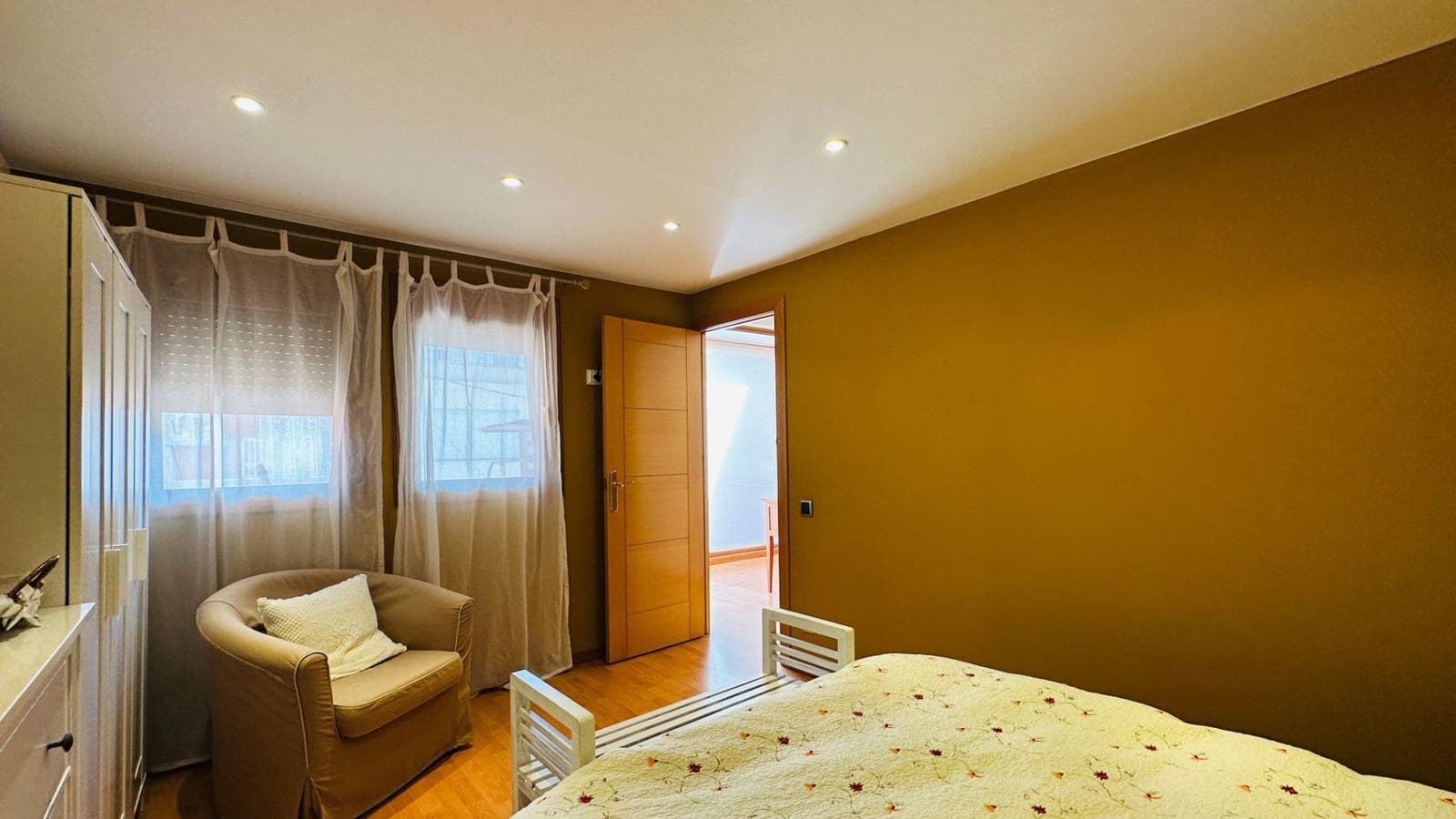5 bedroom Townhouse for sale in Amposta - € 229,500 (Ref: 9825198)