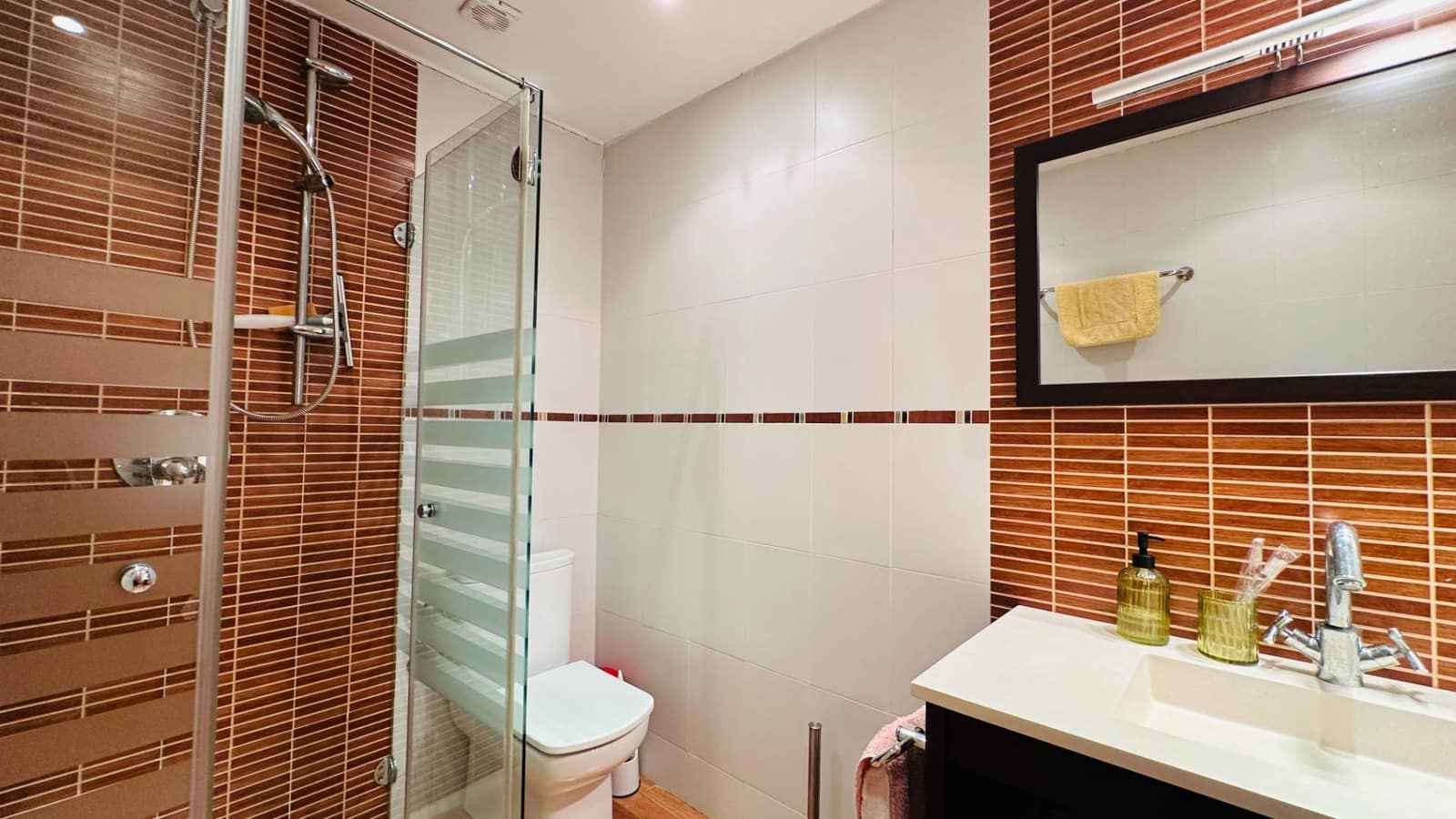 5 bedroom Townhouse for sale in Amposta - € 229,500 (Ref: 9825198)