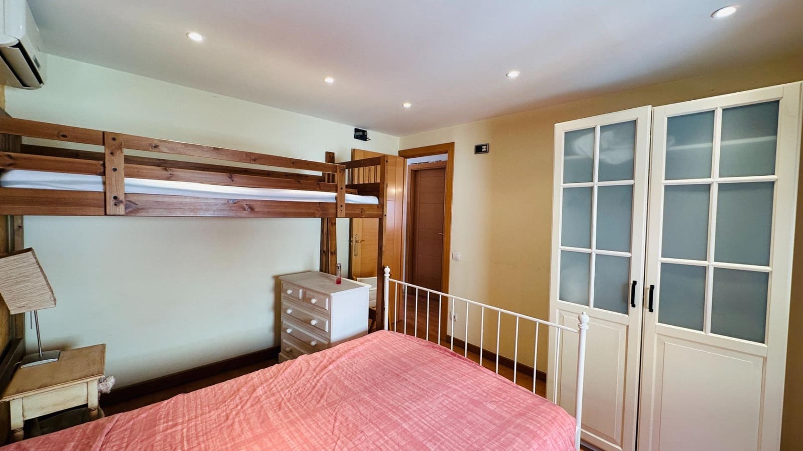 5 bedroom Townhouse for sale in Amposta - € 229,500 (Ref: 9825198)